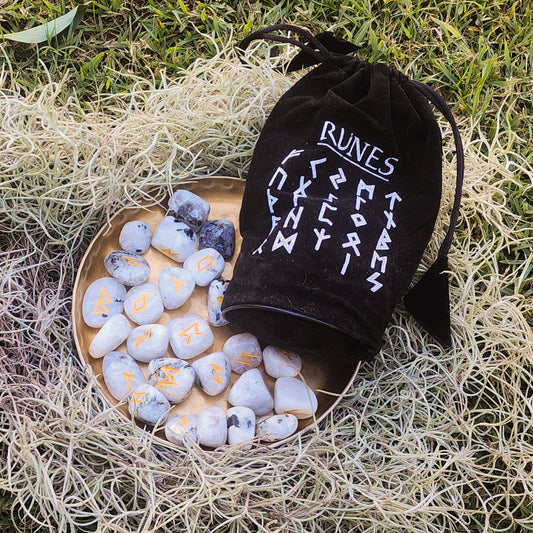 Runes - Moonstone